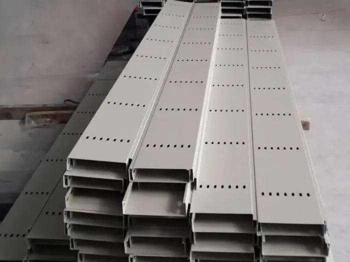 Chiều dài tiêu chuẩn máng cáp composite - bí quyết chọn đúng