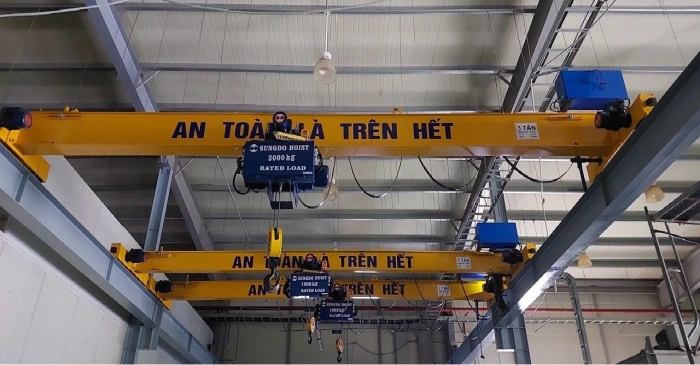 Dầm chữ H Composite Chịu Lực Cao và Bền Vững