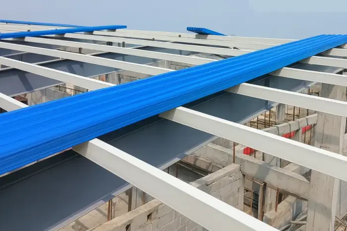 Ưu điểm xà gồ composite do Công Ty Xây Dựng Hòa Bình sản xuất