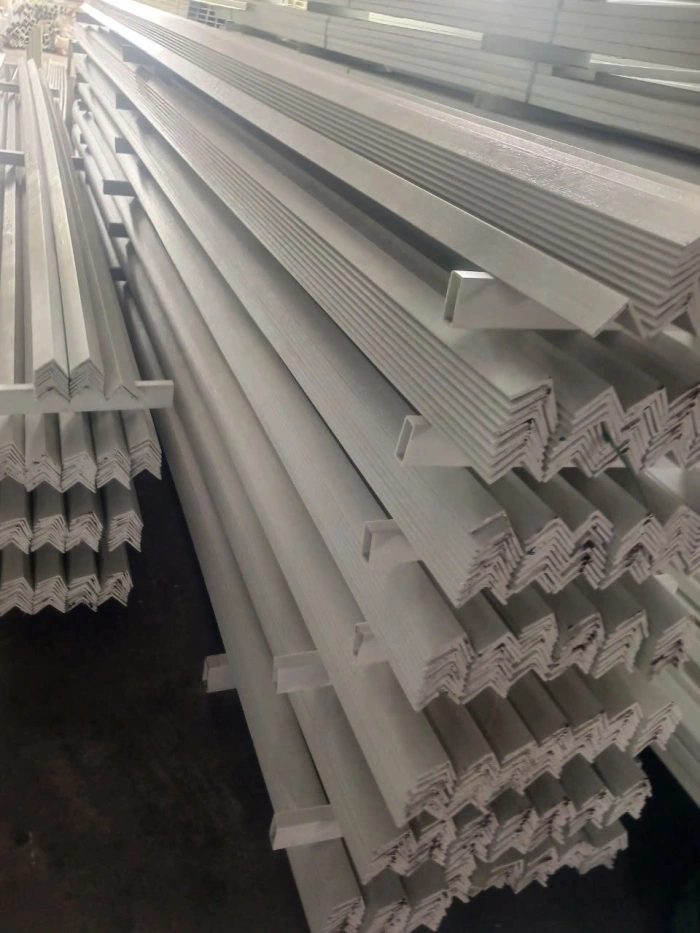 Xà gồ Composite Giải pháp An toàn & Tiết kiệm cho Ngành Xây dựng Hiện đại