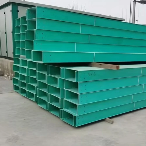 Hộp Composite 30×50 - Giải Pháp Chống Ăn Mòn. Bền Vững Cho Nhà Xưởng
